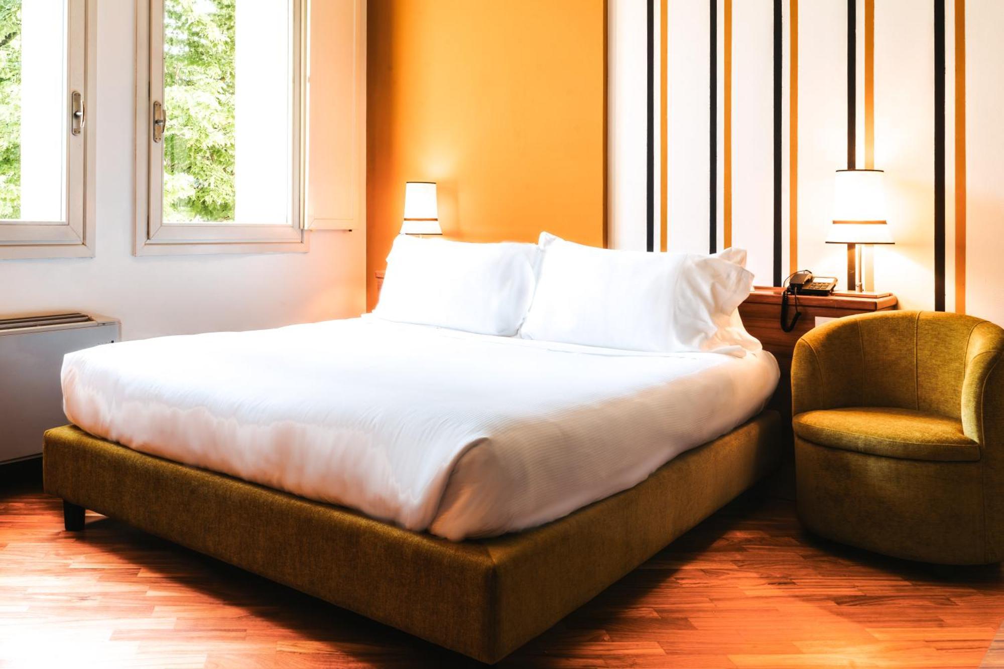 Hotel Ferrara Bagian luar foto