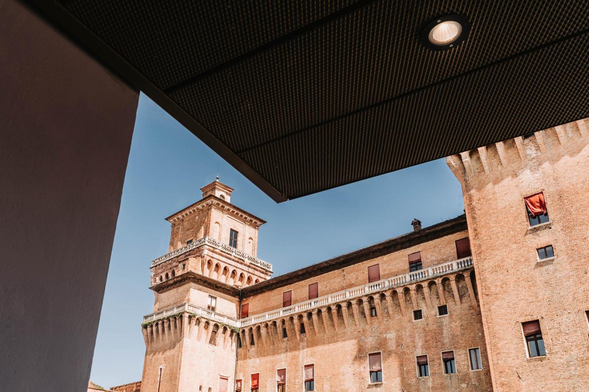 Hotel Ferrara Bagian luar foto
