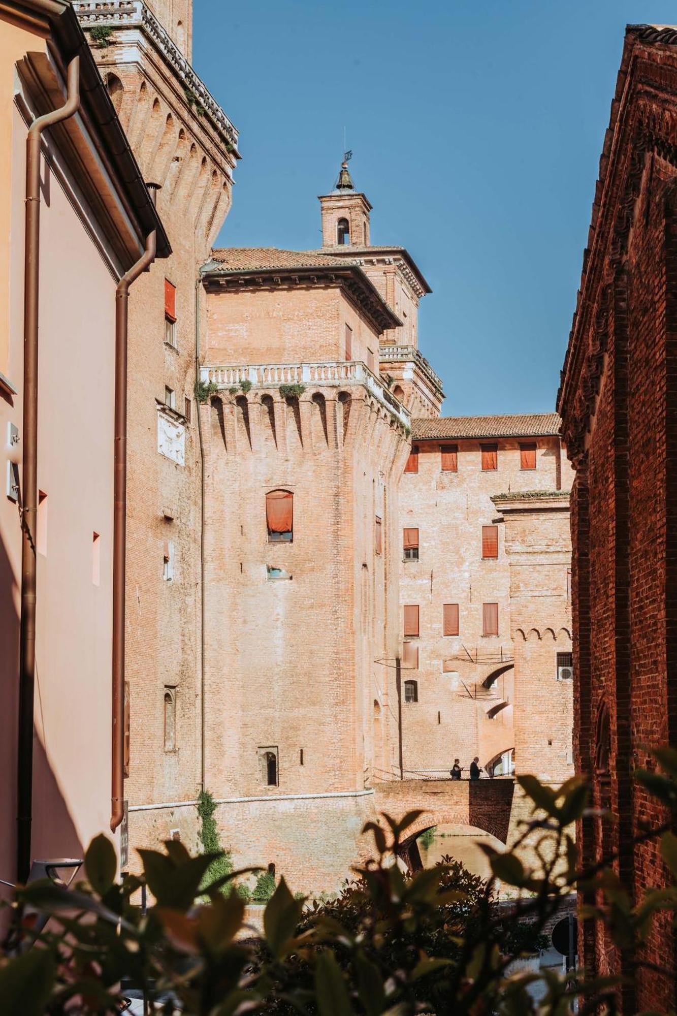 Hotel Ferrara Bagian luar foto