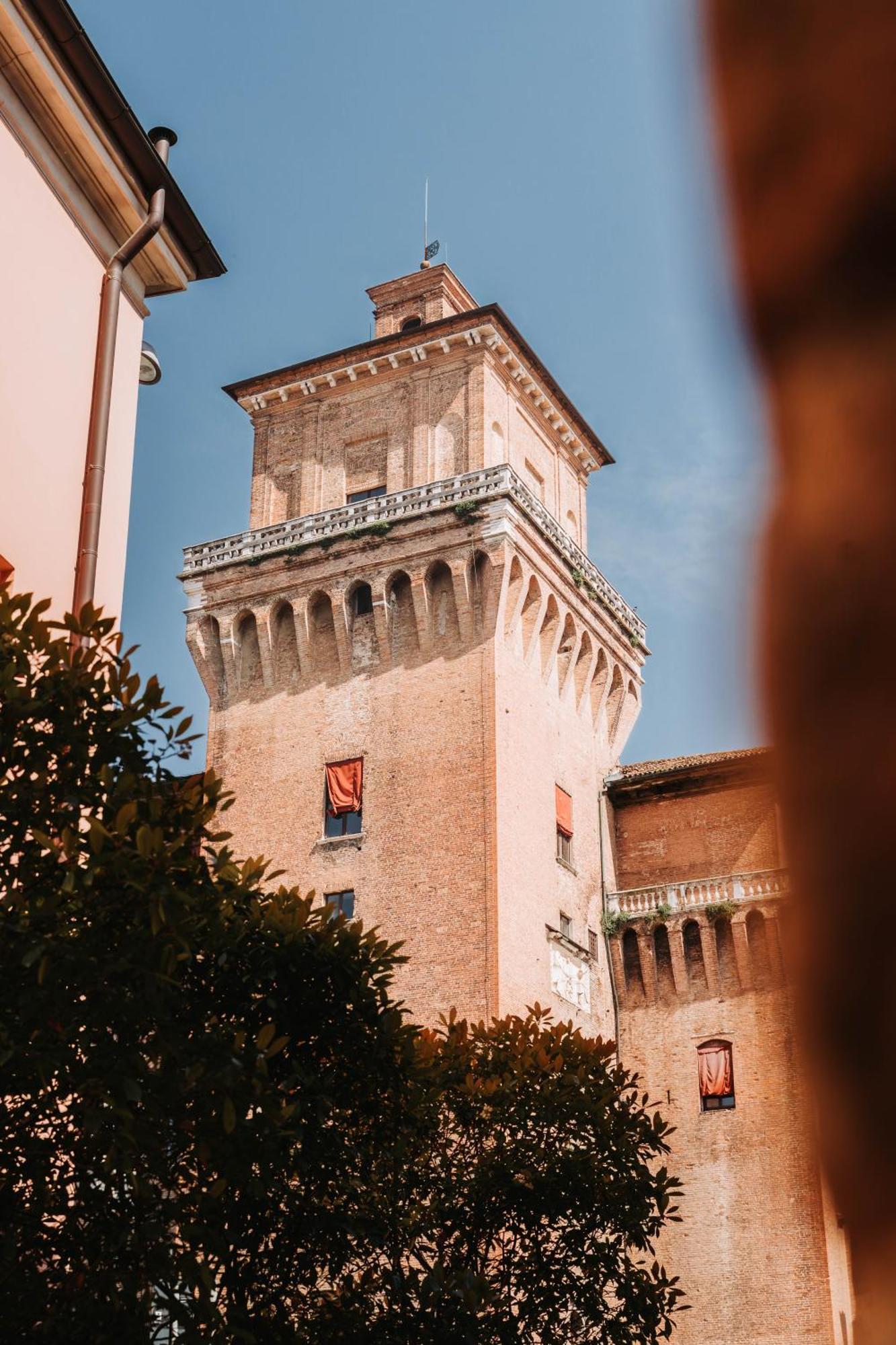 Hotel Ferrara Bagian luar foto